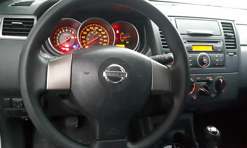 Nissan Tiida Complet...