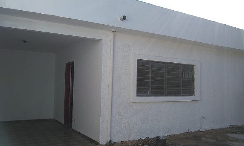 Casa 3 Quartos Resid...