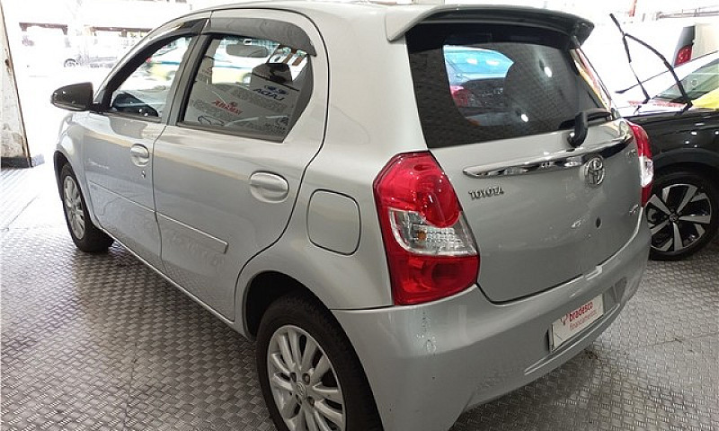 Toyota Etios 2016 1....