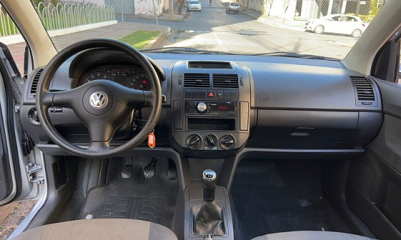 Polo 1.6 Sedan...