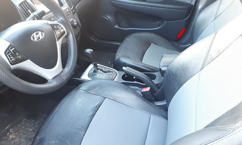 Hyundai I30 2010 Com...