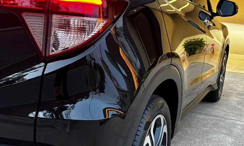 Honda Hr-V Touring 1...