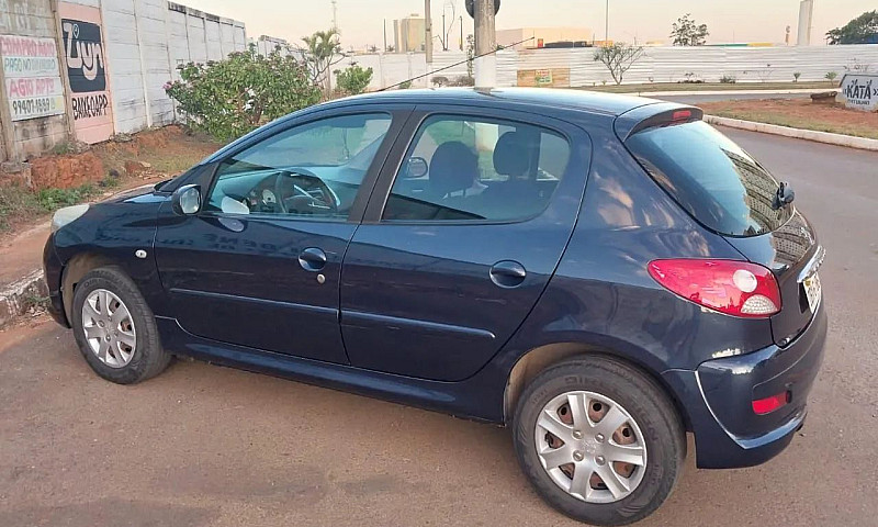 Peugeot 207 Xr 1.4 F...