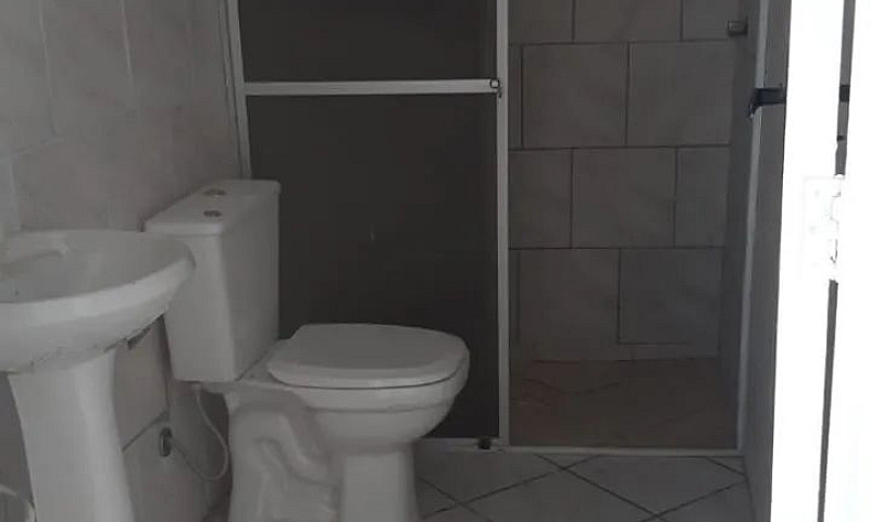 Aluga-Se Aptos 1 E 2...