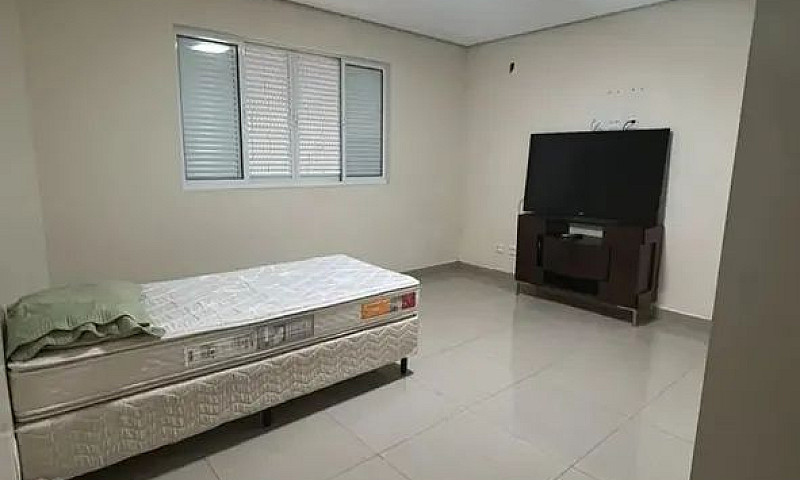 Casa De Condomínio P...