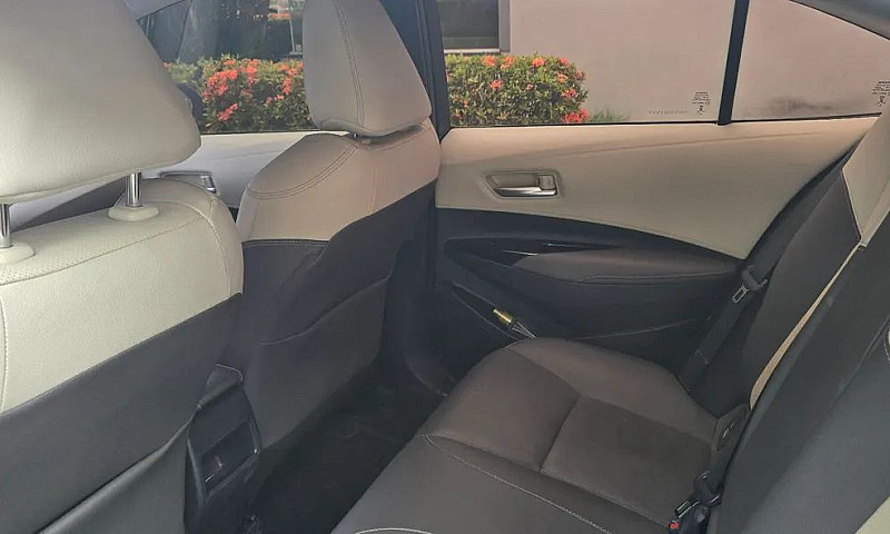 Toyota Corolla Altis...
