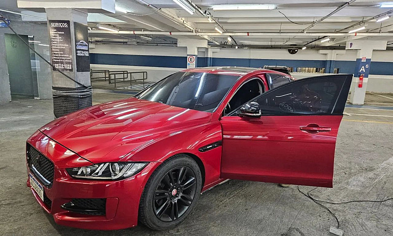Jaguar Xe 2.0 Turboc...