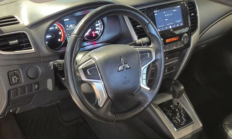 Mitsubishi L200 Trit...