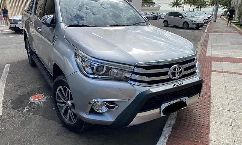 Vendo Hilux Srx 2016...