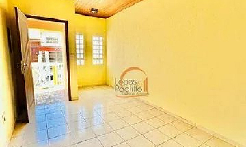 Casa Com 3 Dormitóri...