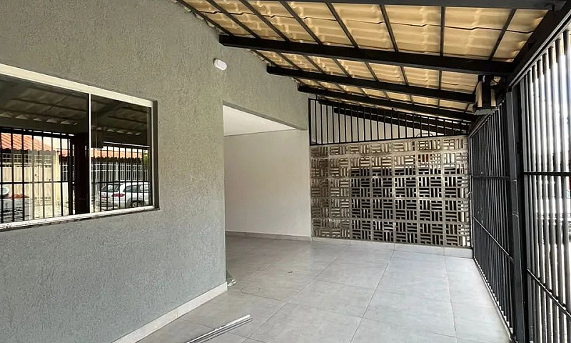 Alugo Casa Reformada...