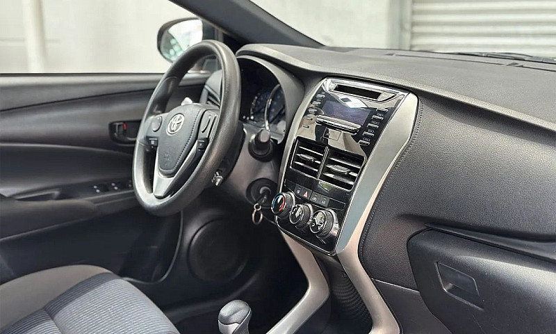 Toyota Yaris Xl 1.3 ...