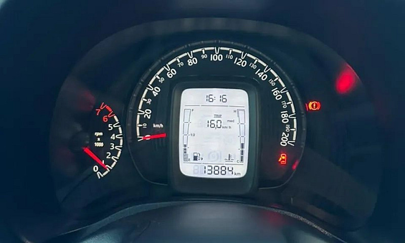 Fiat Mobi Trekking 1...
