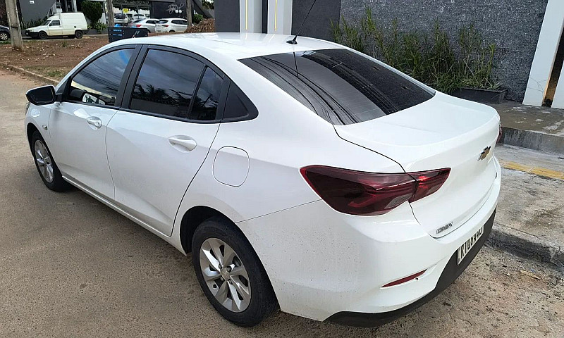 Chevrolet Onix Plus ...