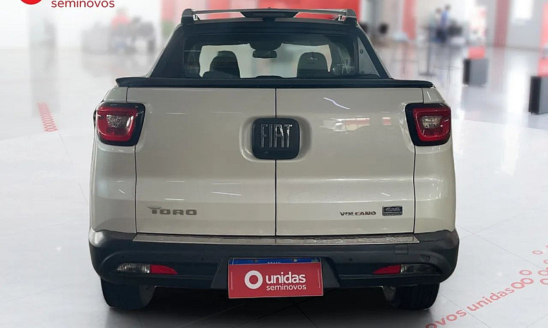 Fiat Toro Volcano 1....