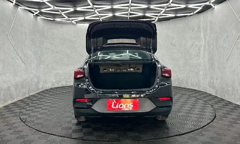 Chevrolet Onix Plus ...
