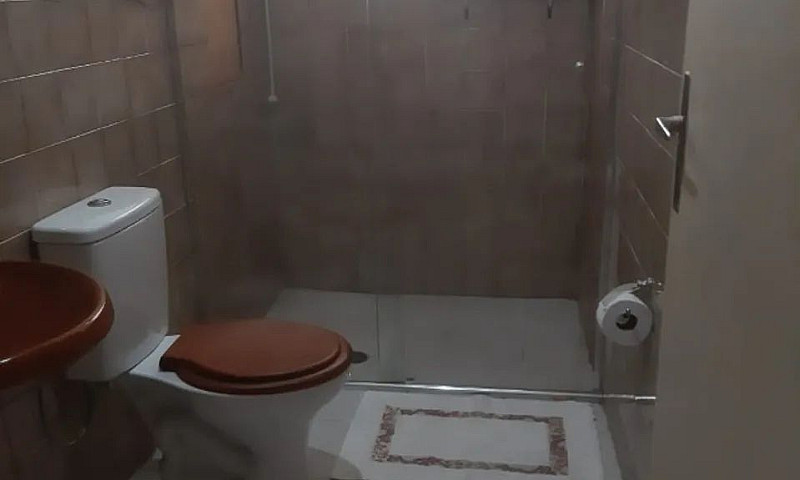 Quarto Para Moça - A...