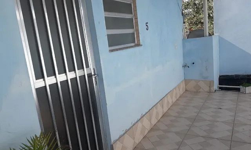 Quitinete Na Taquara...