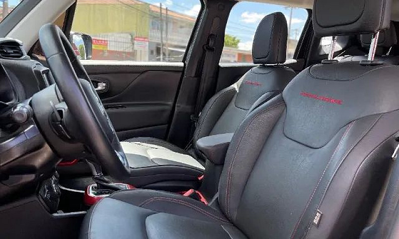 Jeep Renegade Trailh...