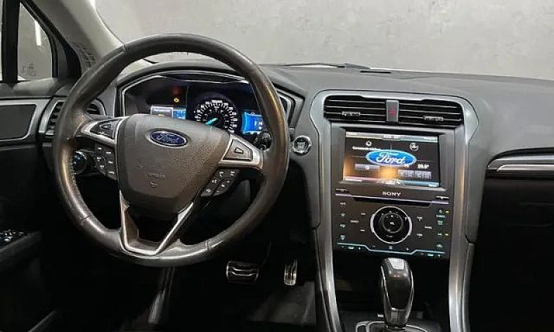 Ford Fusion Titanium...