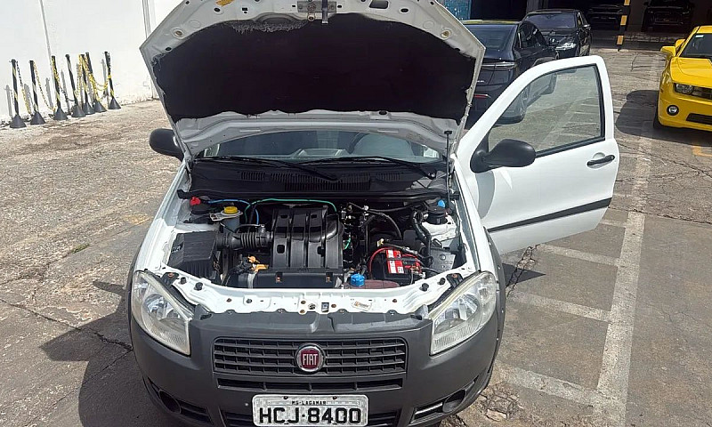 Fiat Strada Working ...