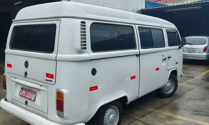 Volkswagen Kombi Lot...