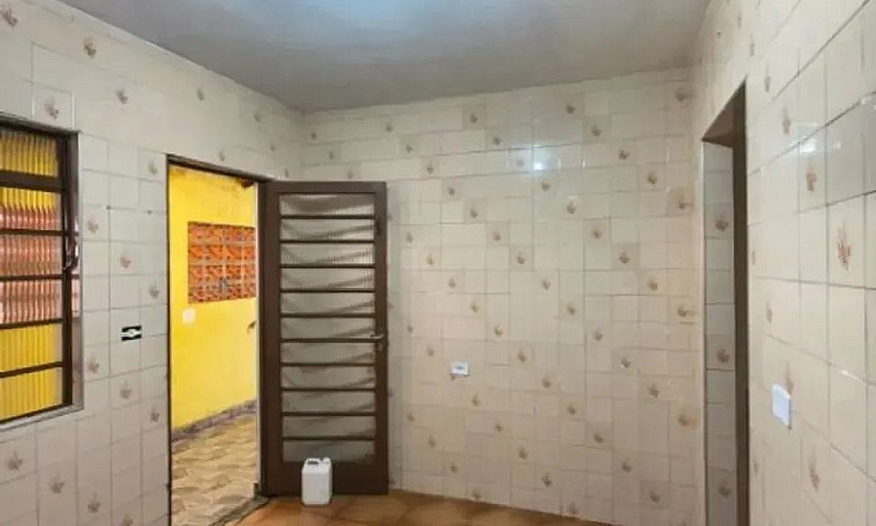 Casa Com 3 Dormitóri...