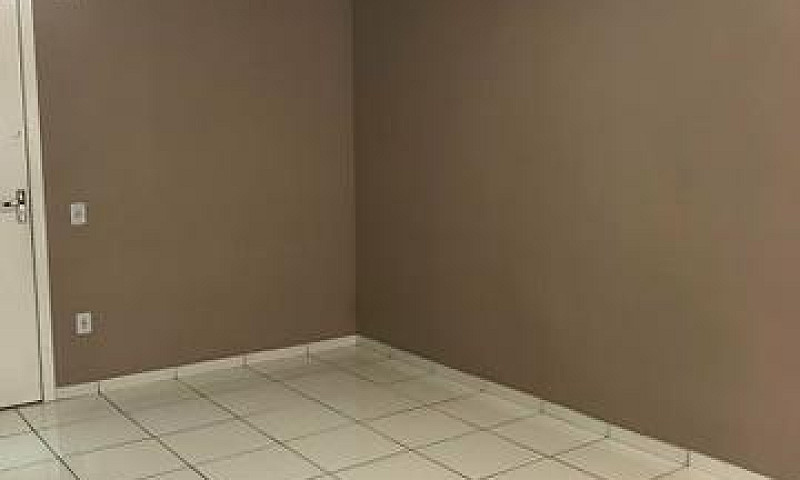Alugo Apartamento...