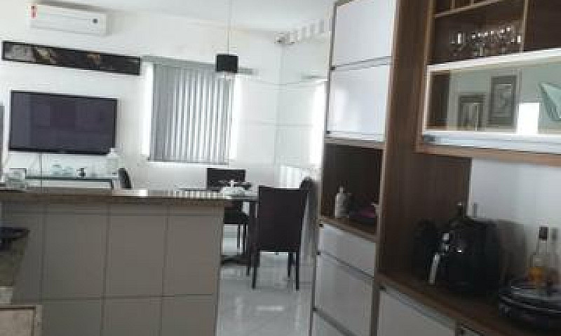 Vendo Casa Planejada...
