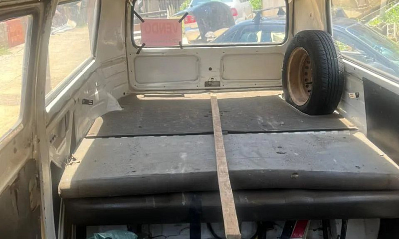 Volkswagen Kombi Fur...