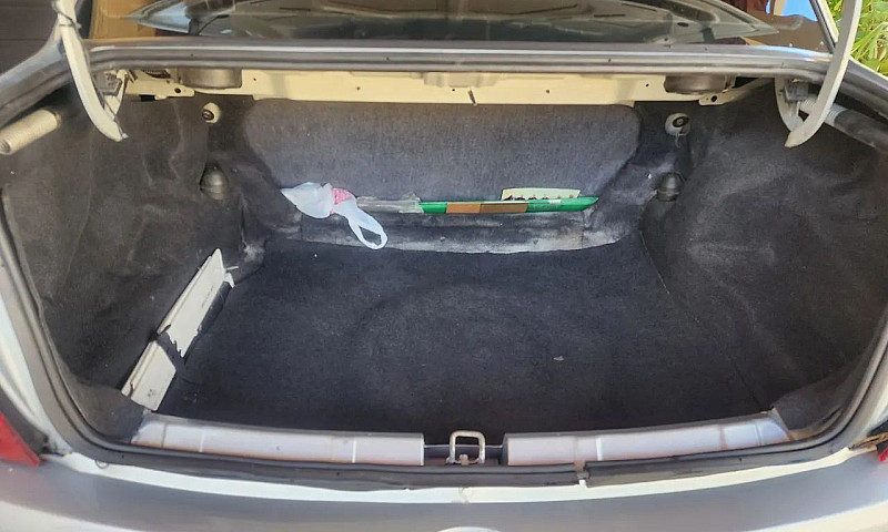 Corsa 1.0 2008...
