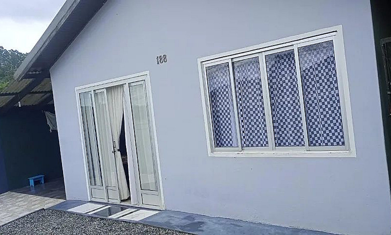 Casa Com 02 Quartos ...