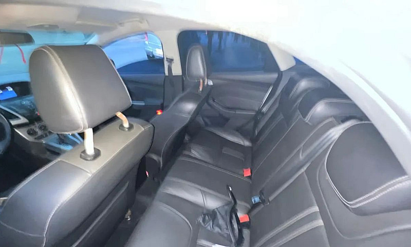 Ford Focus 1.6 S/1.6...