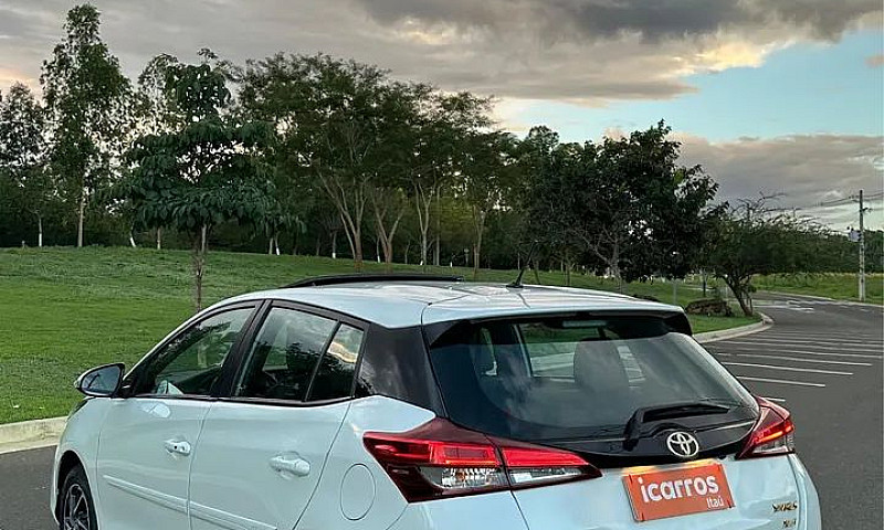 Toyota Yaris Xls 1.5...