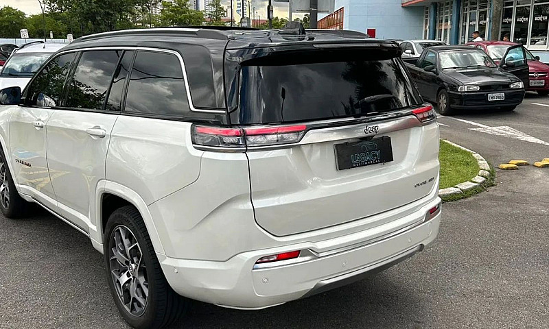 Jeep Commander Overl...