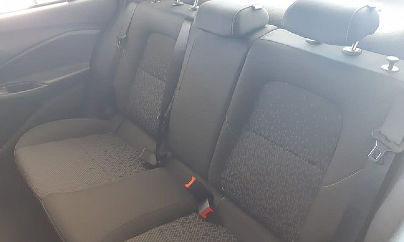 Chevrolet Onix Plus ...