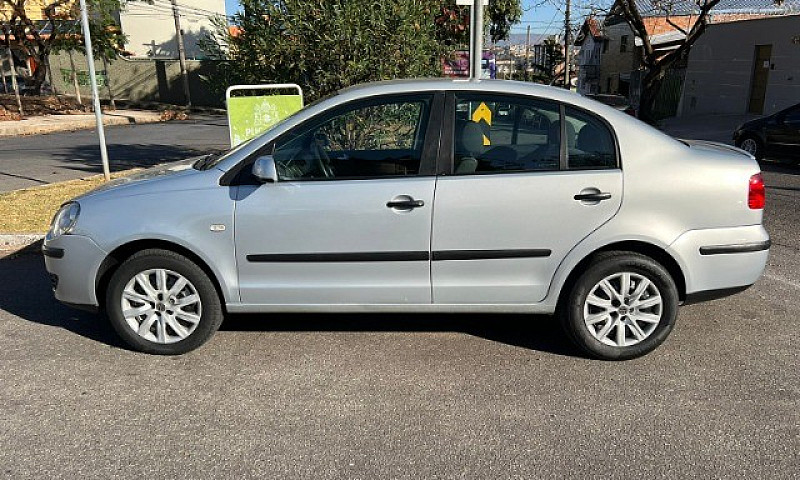 Polo 1.6 Sedan...