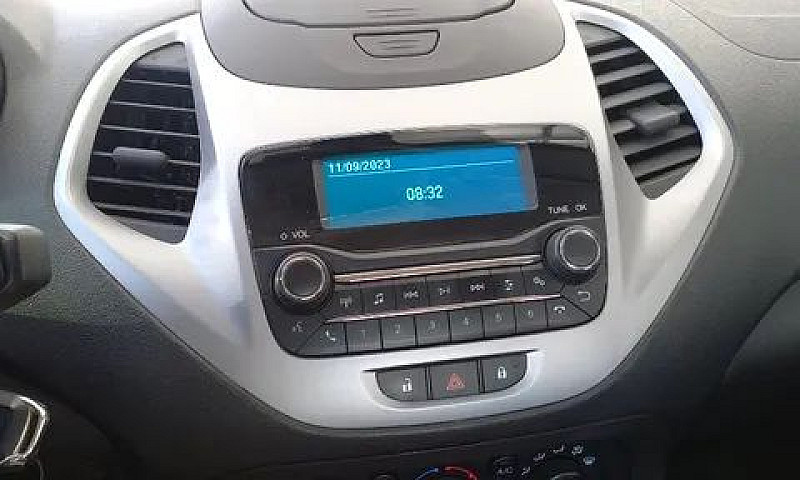 Ford K Sedan 1.0, Ún...