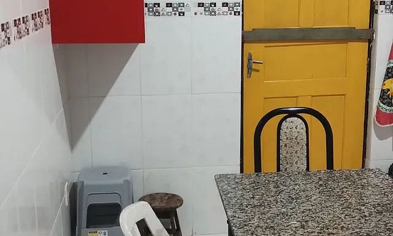 Aluga-Se Uma Casa No...