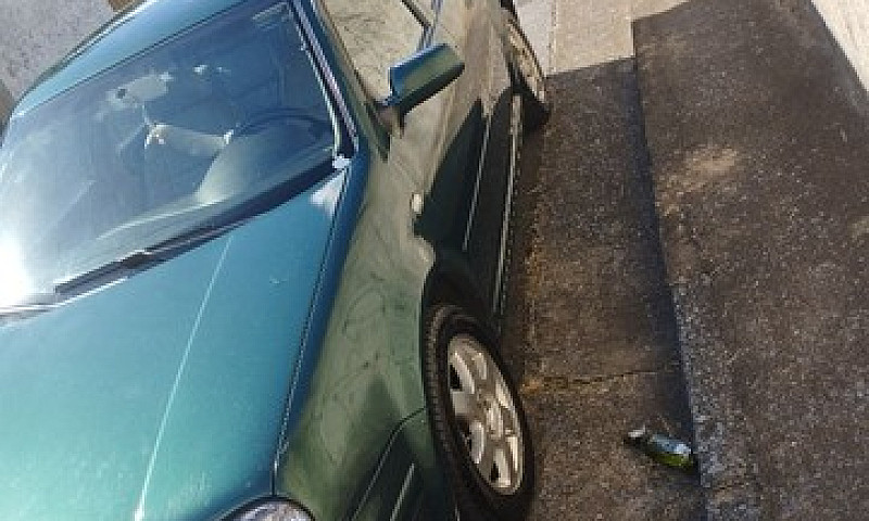 Volkswagen Golf Sapã...