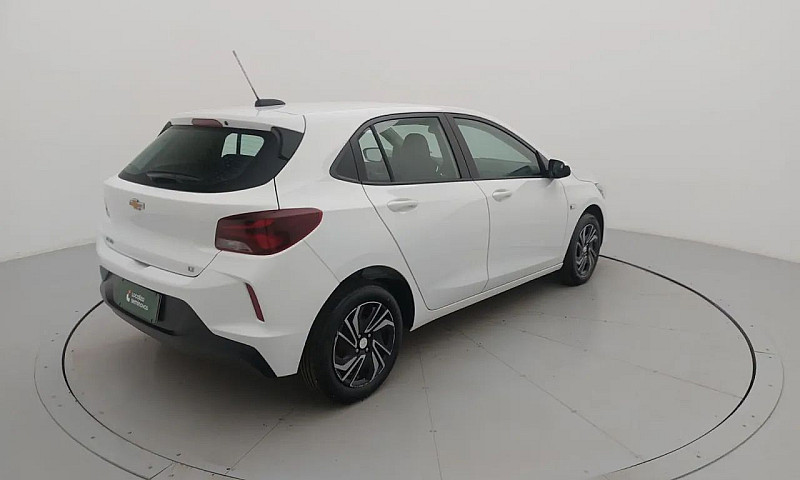 Chevrolet Onix Hatch...