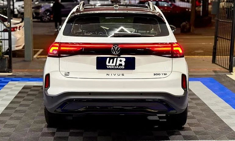 Volkswagen Nivus Hig...