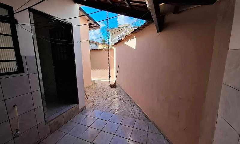 Aluga Se Casa Próxim...