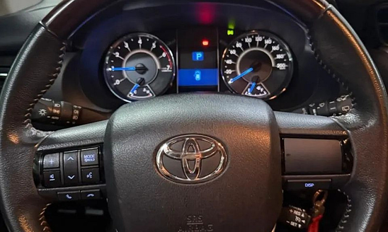 Toyota Hilux Sw4 Sr ...
