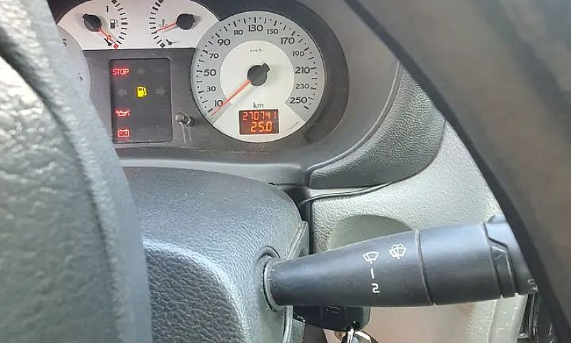 Renault Clio Hi-Flex...