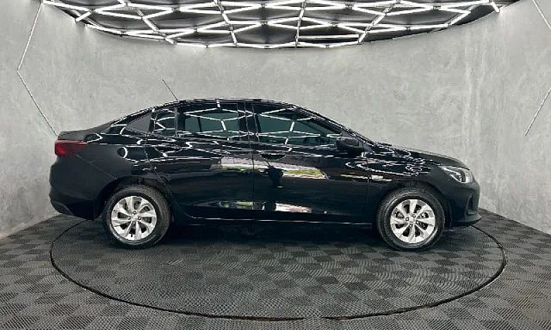 Chevrolet Onix Plus ...