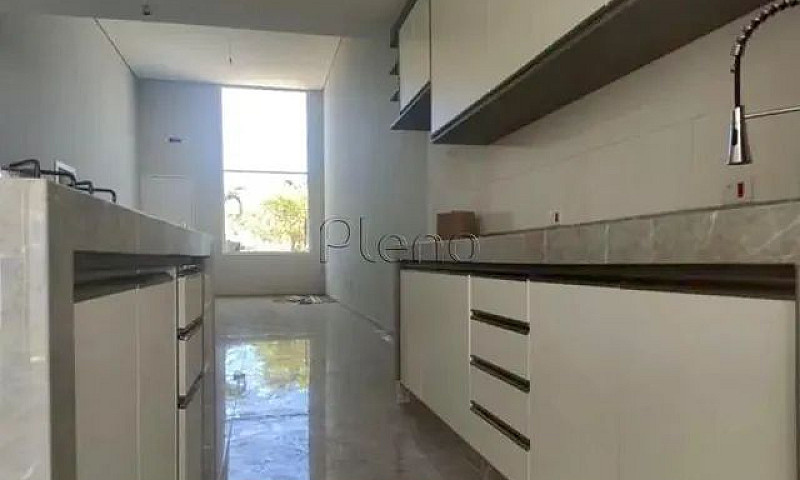 Casa Á Venda Com 3 Q...