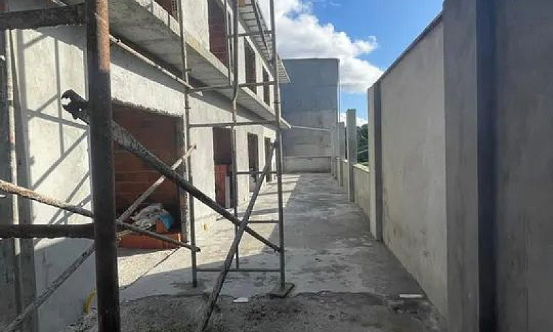 Casa 2/4 Com Terraço...