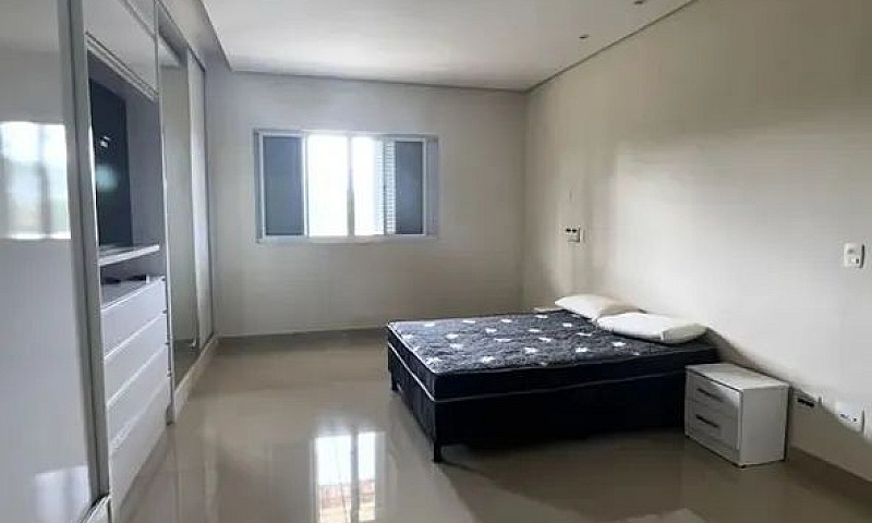 Casa De Condomínio P...