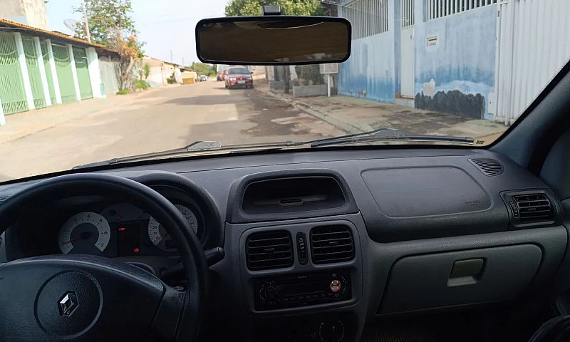 Renault Clio Sed. Ex...